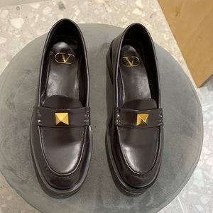 BRAND NEW Valentino loafers